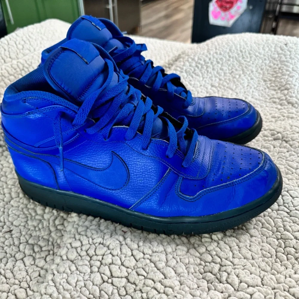Nike Dunks - Picture 4 of 8